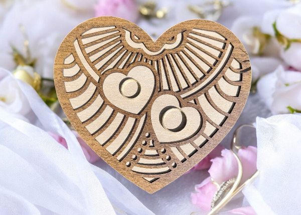 Drevené srdce na obrúčky