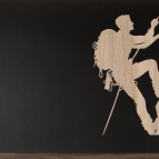 Drevený obraz na stenu – Horolezec