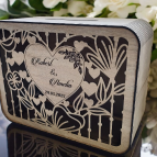 Svadobná truhlica na peniaze - vyrezávaná so srdcom