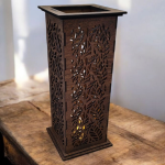 Vysoký drevený svietnik - Ornamenty