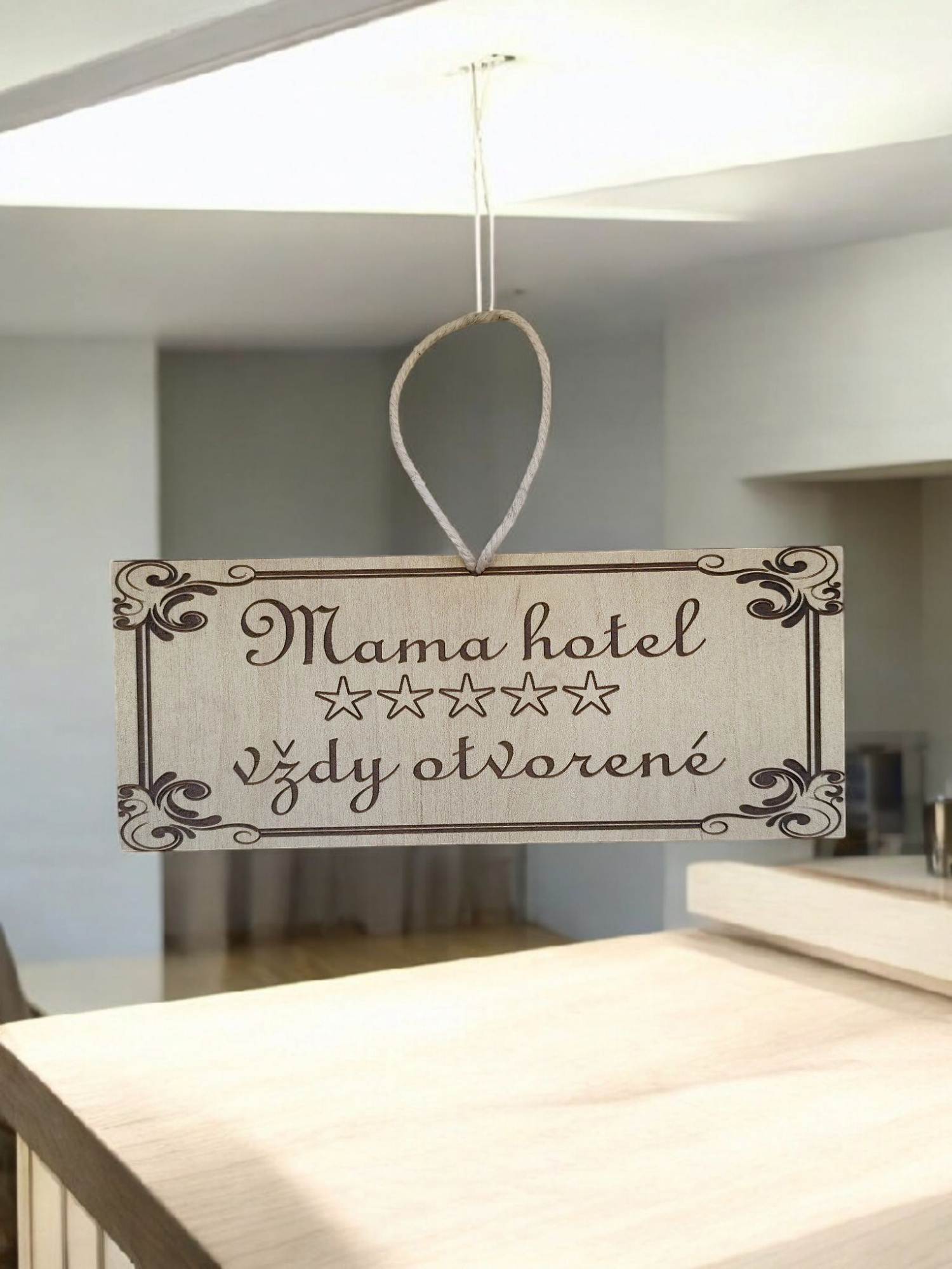 Drevená tabuľka - Mama hotel