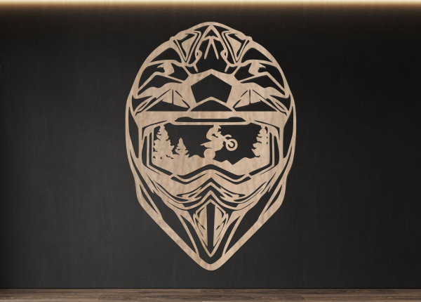 Drevený obraz na stenu – Motorkárska prilba s krajinou