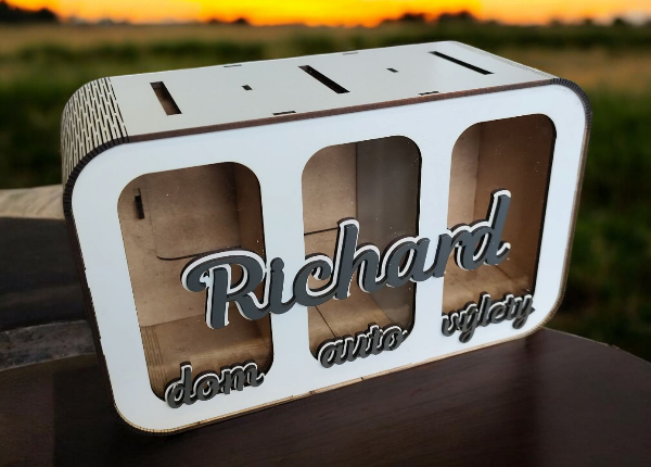 Trojitá pokladnička na záľuby s menom